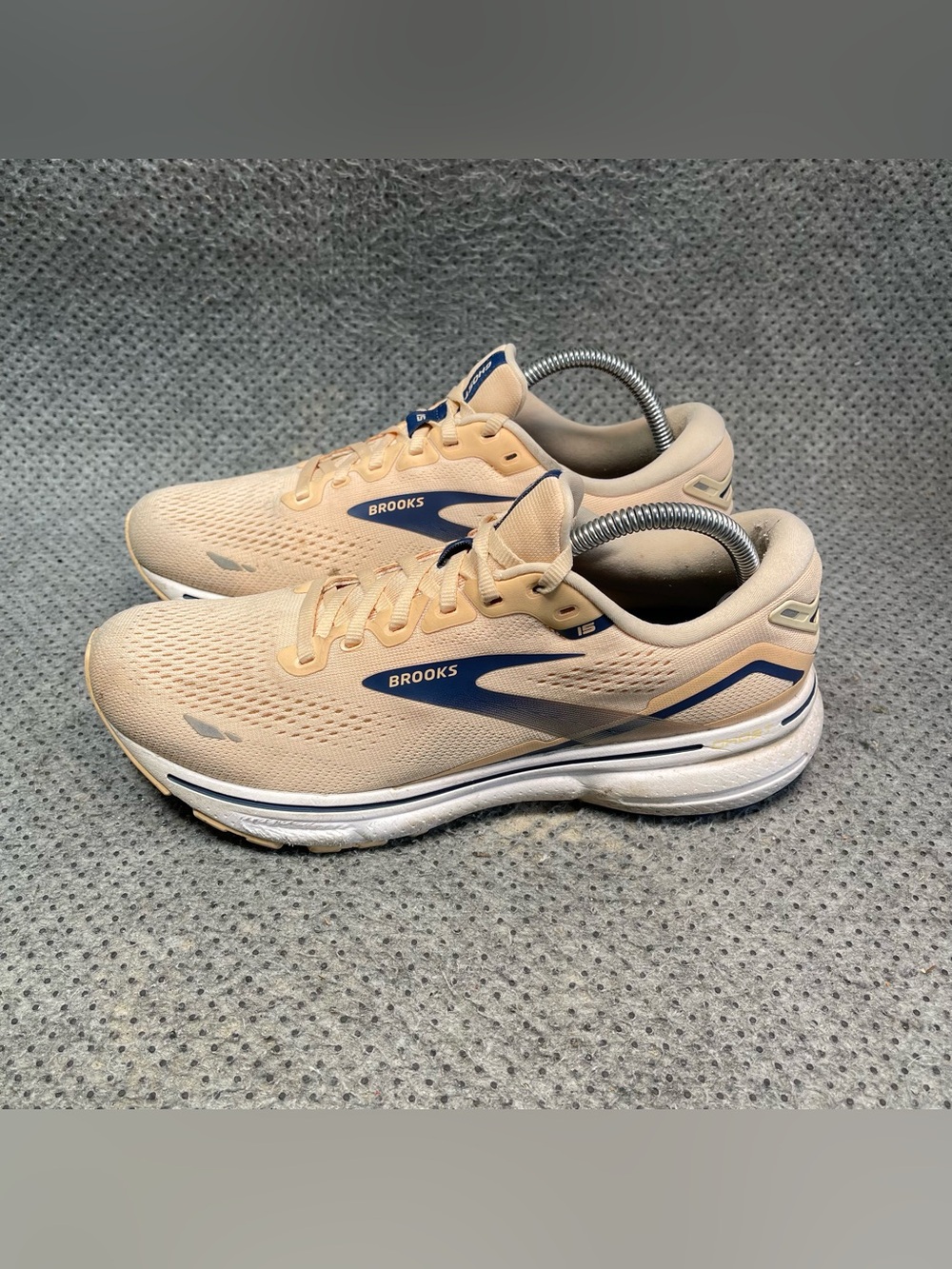 Brooks Ghost 15 Running Shoes Size 10 Women’s